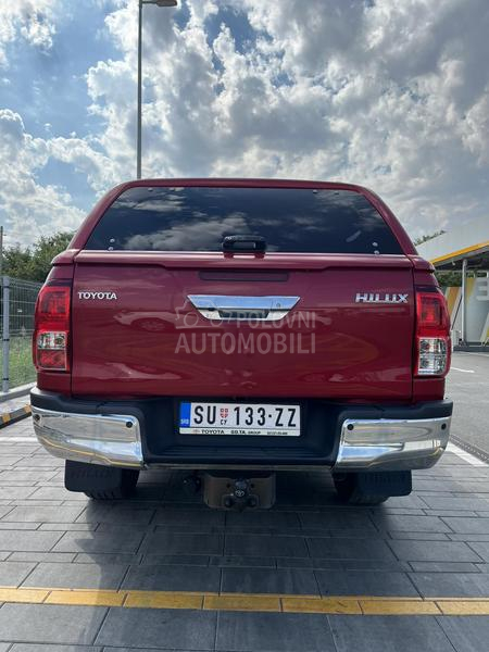 Toyota Hilux 2.4 D-4D 4X4