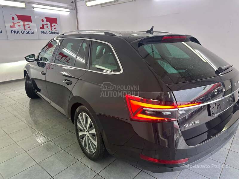 Škoda Superb 