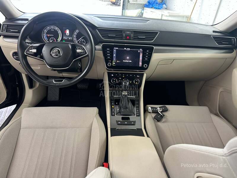 Škoda Superb 