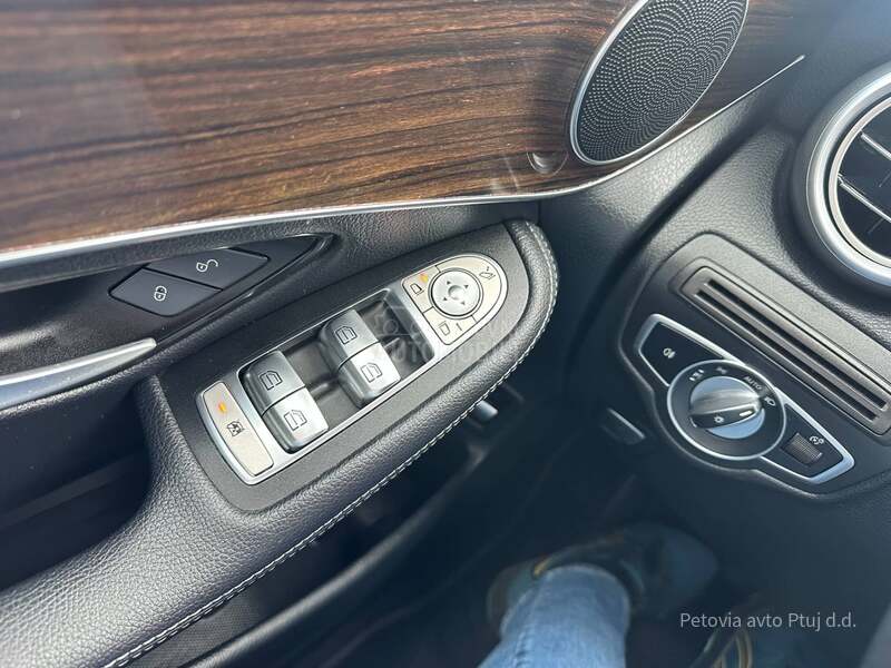 Mercedes Benz GLC 300 