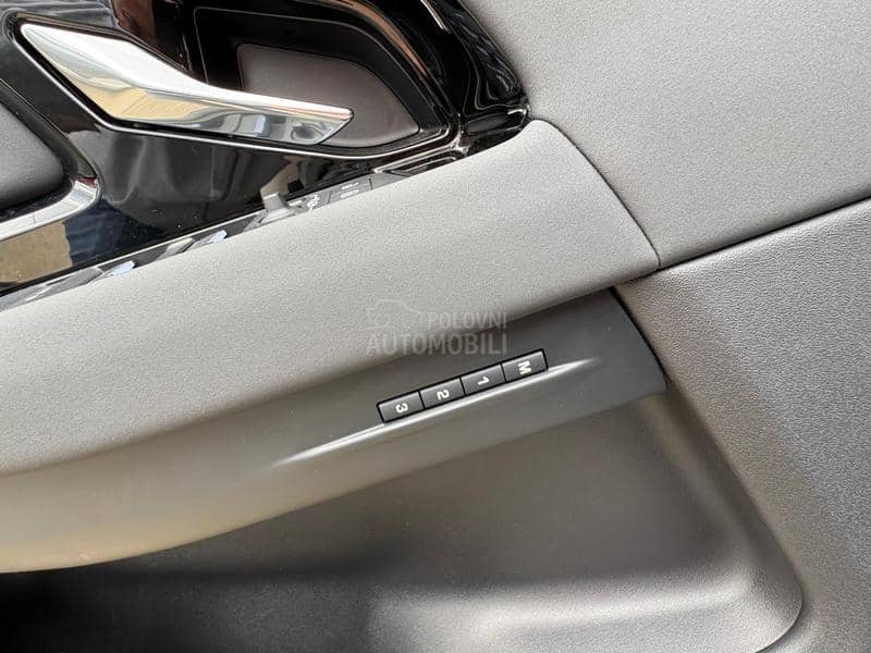 Land Rover Range Rover Evoque 2.0 D 165 4WD 22000