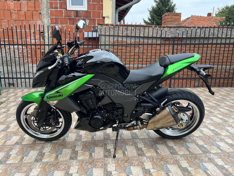 Kawasaki Z1000