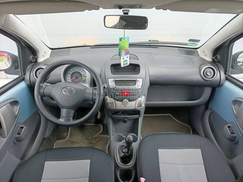 Toyota Aygo REGG G.ODINU