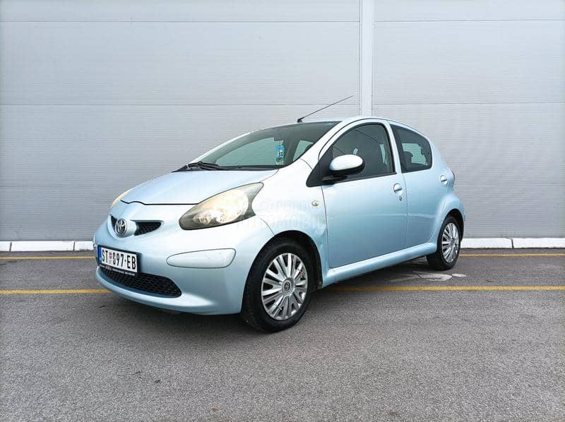 Toyota Aygo REGG G.ODINU