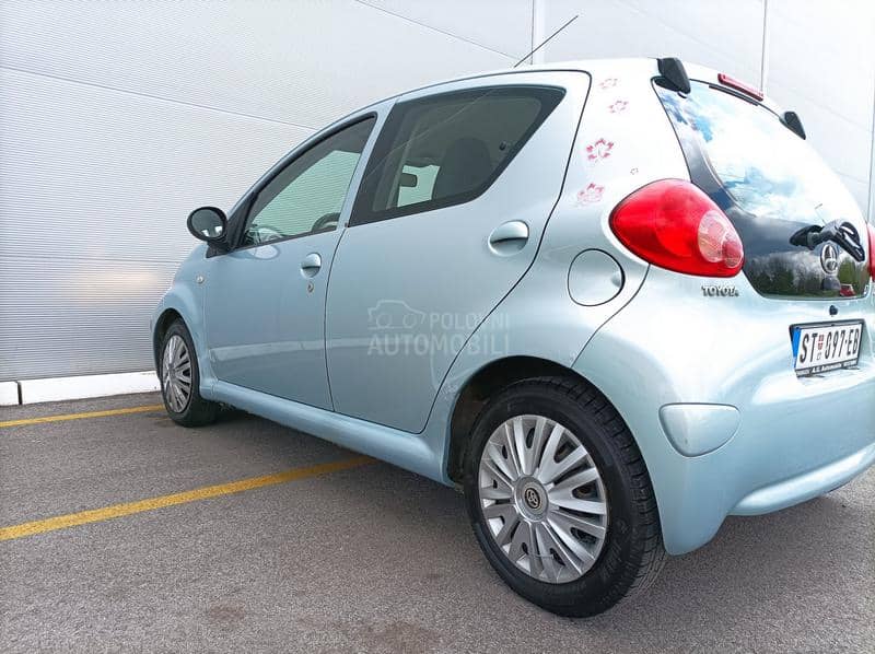 Toyota Aygo REGG G.ODINU