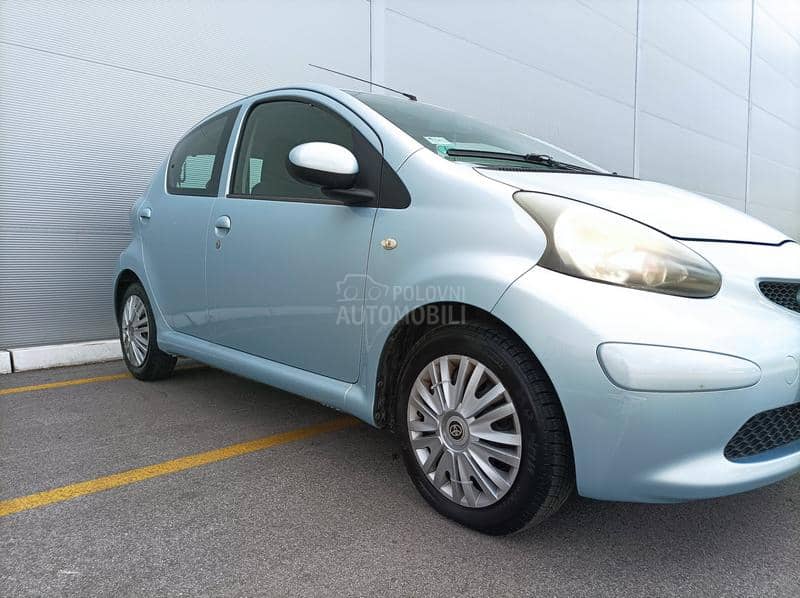 Toyota Aygo REGG G.ODINU