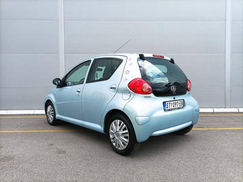 Toyota Aygo REGG G.ODINU