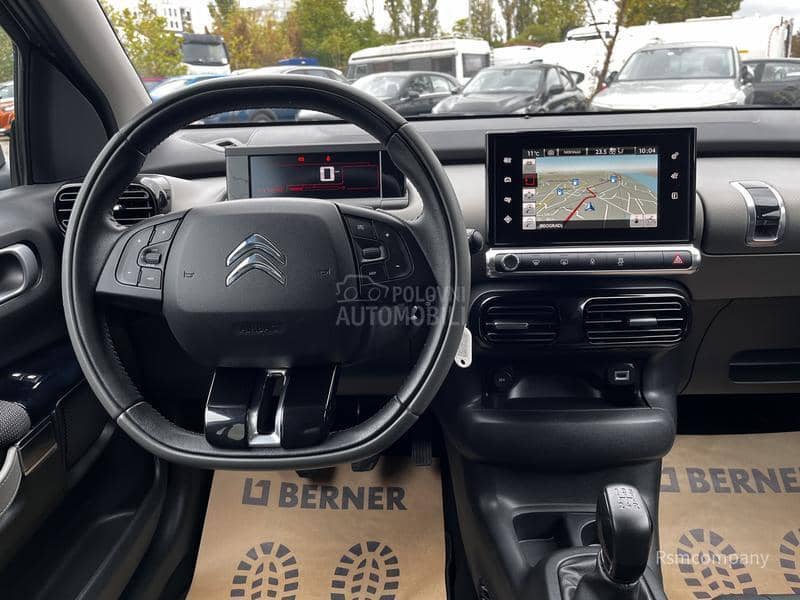 Citroen C4 Cactus 1.2 SHINE