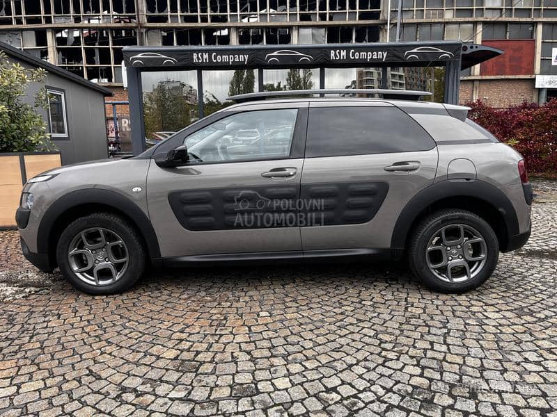 Citroen C4 Cactus 1.2 SHINE