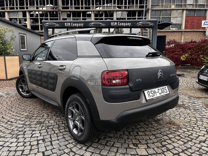 Citroen C4 Cactus 1.2 SHINE