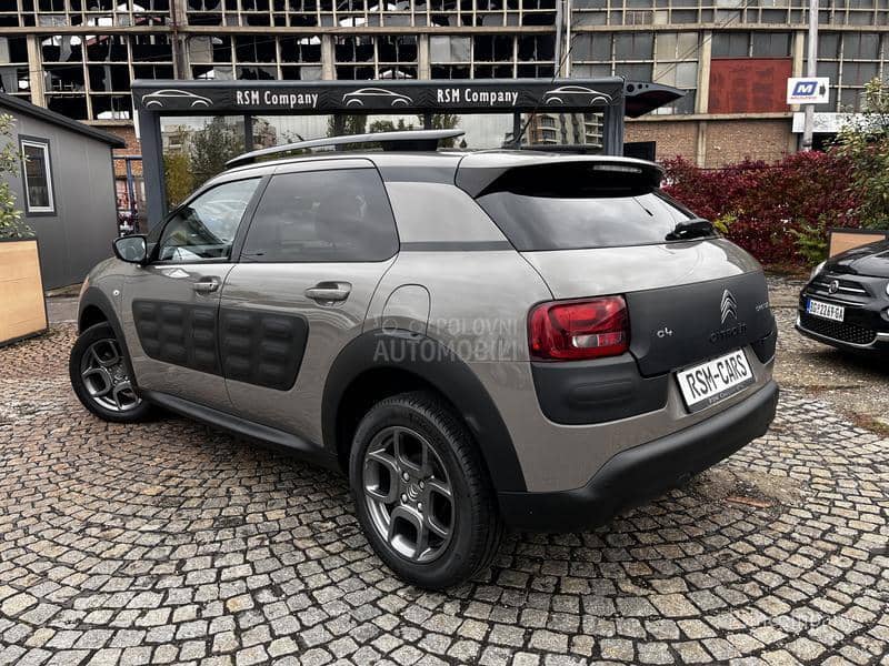 Citroen C4 Cactus 1.2 SHINE