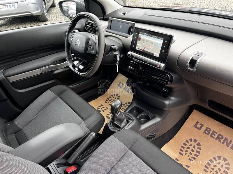 Citroen C4 Cactus 1.2 SHINE