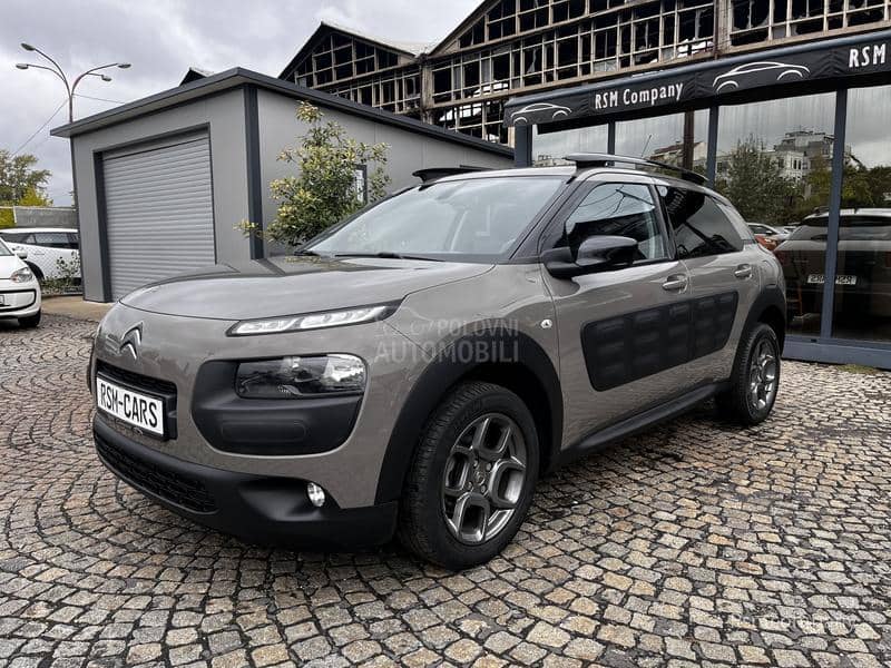 Citroen C4 Cactus 1.2 SHINE