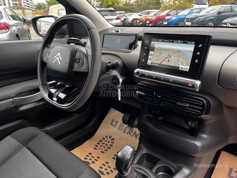 Citroen C4 Cactus 1.2 SHINE