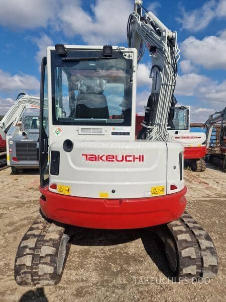 Takeuchi TB257FR