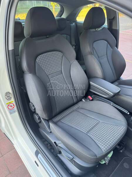 Audi A1 1.2 /vel servis