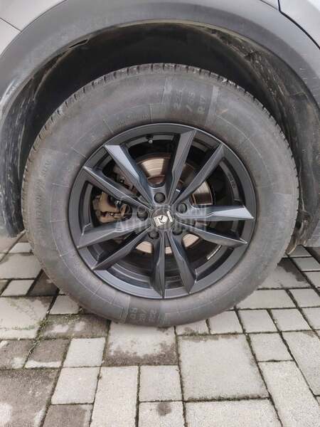 Aluminijumske felne Momo 17" 5 x 108
