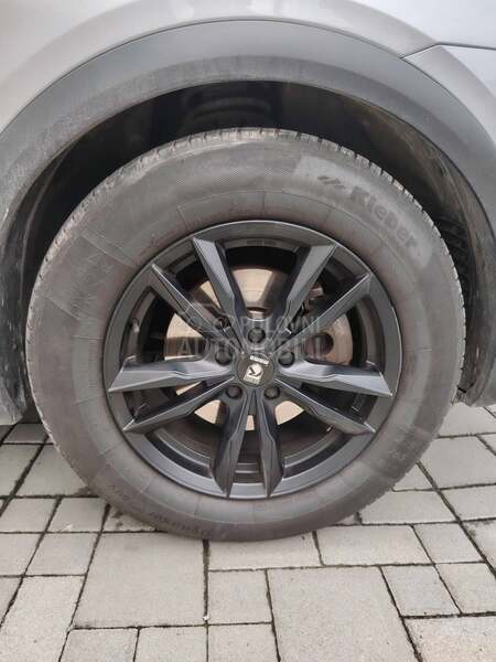 Aluminijumske felne Momo 17" 5 x 108