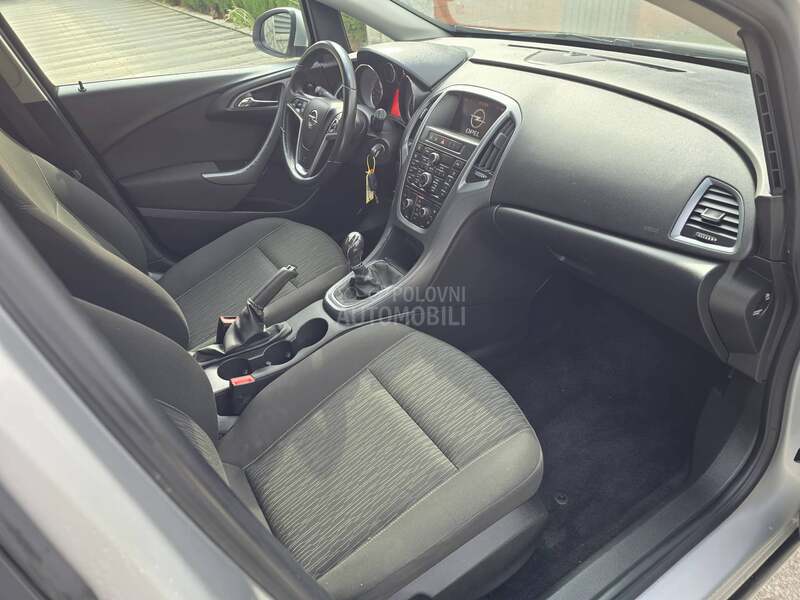 Opel Astra J 1.4