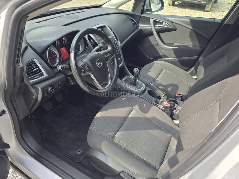 Opel Astra J 1.4