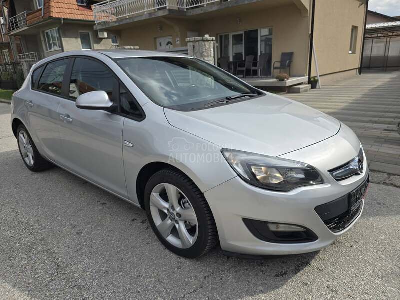 Opel Astra J 1.4