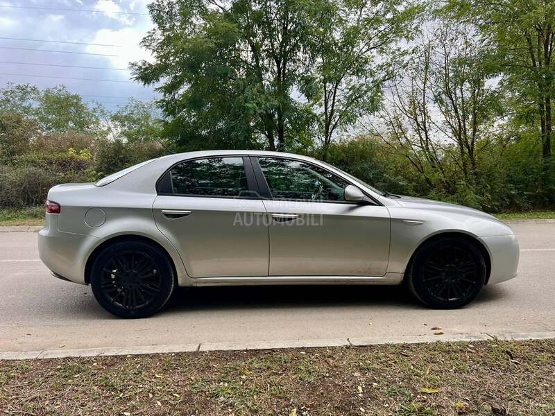 Alfa Romeo 159 