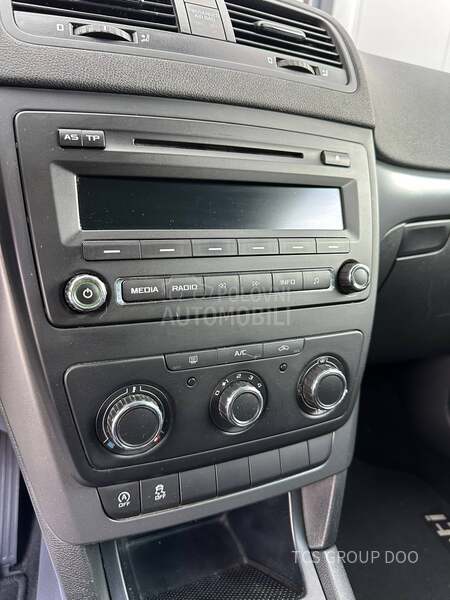 Škoda Yeti 1.6TDI DVA SETA TOC.