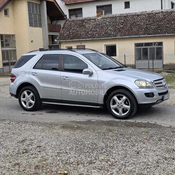 Mercedes Benz ML 320 