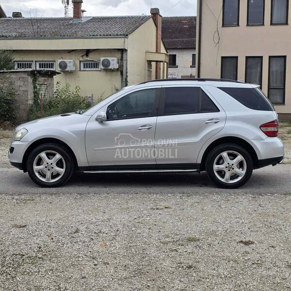 Mercedes Benz ML 320 