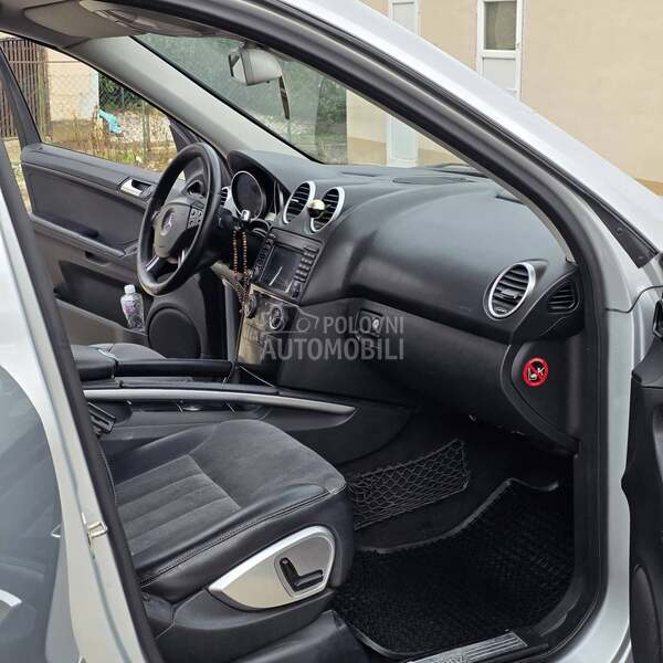 Mercedes Benz ML 320 