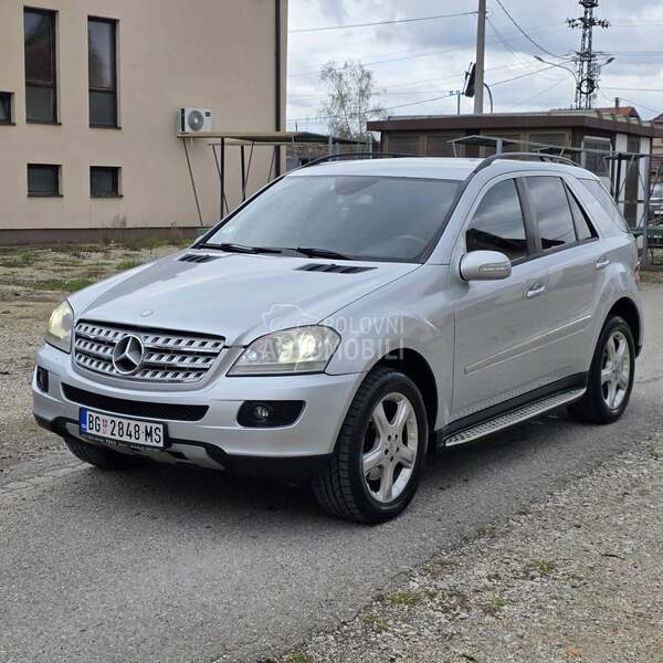 Mercedes Benz ML 320 