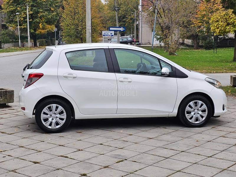 Toyota Yaris 1.0 SOL TOCH