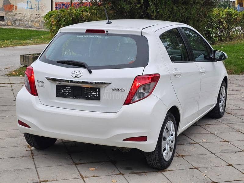 Toyota Yaris 1.0 SOL TOCH