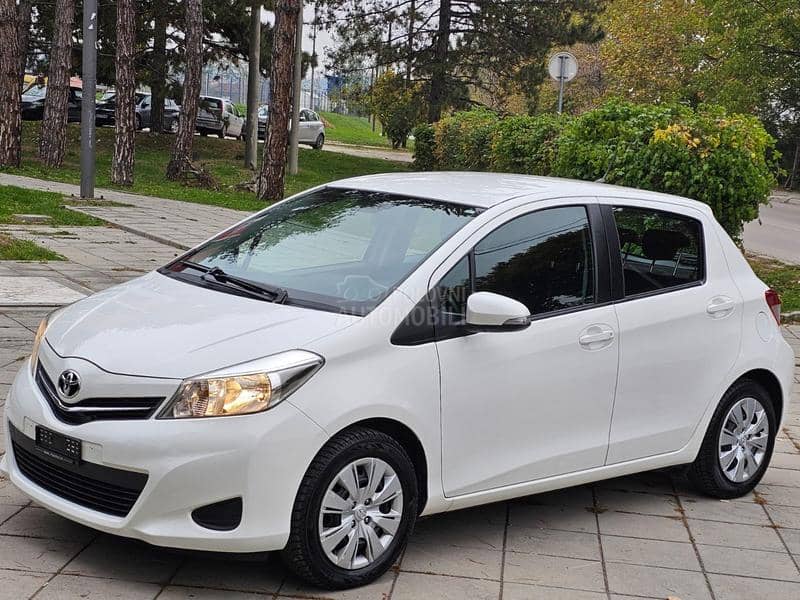 Toyota Yaris 1.0 SOL TOCH