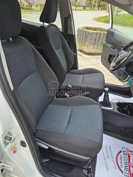 Toyota Yaris 1.0 SOL TOCH