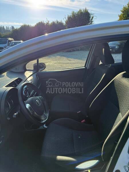 Toyota Yaris 1.0 SOL TOCH