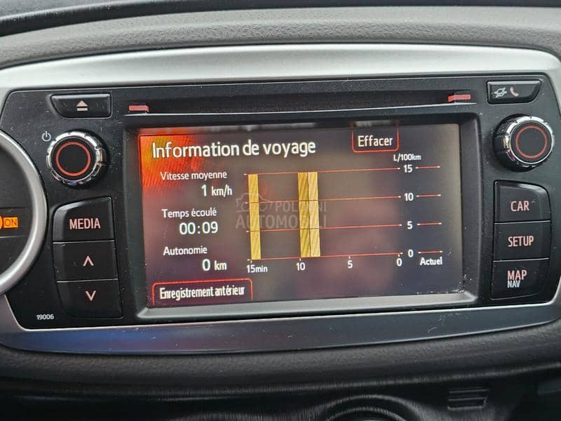 Toyota Yaris 1.0 SOL TOCH