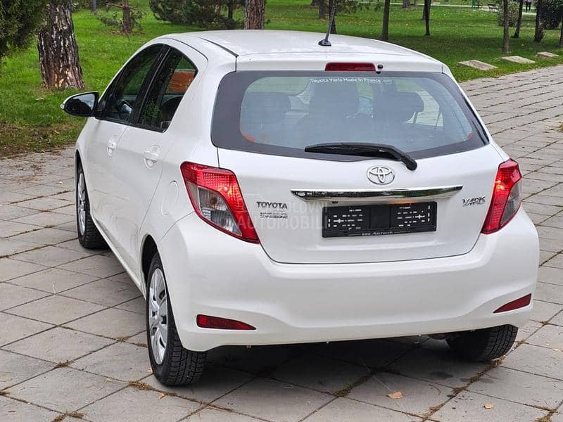 Toyota Yaris 1.0 SOL TOCH