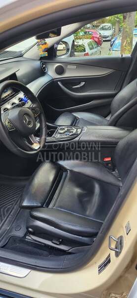 Mercedes Benz E 200 CDI  9G