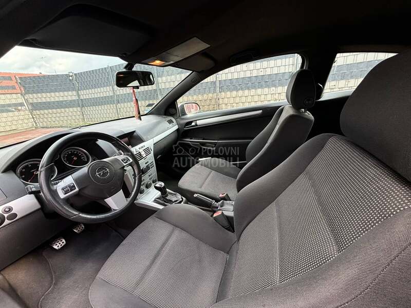 Opel Astra H GTC 1.7cdti SPORT