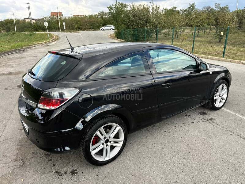 Opel Astra H GTC 1.7cdti SPORT