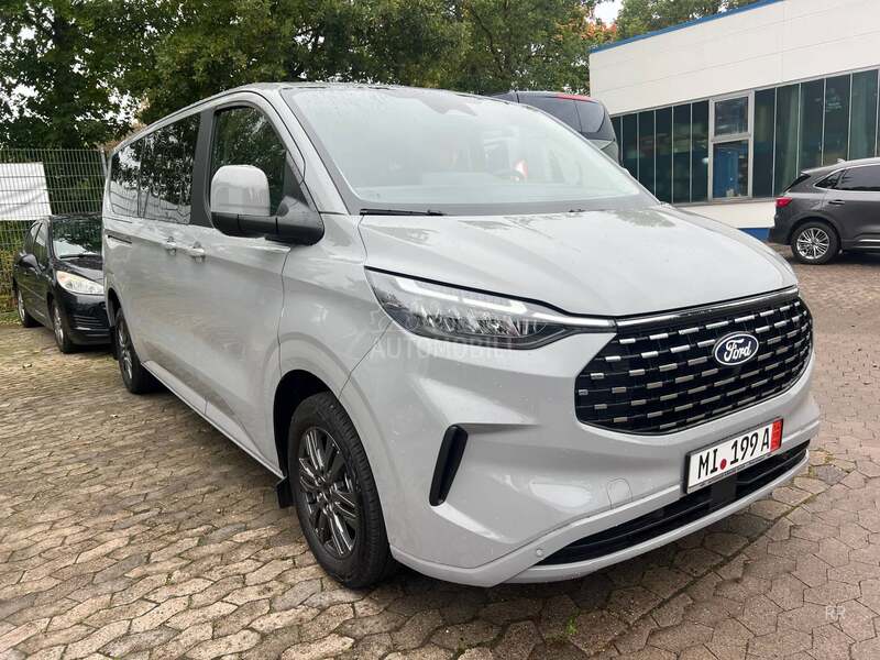 Ford Tourneo Custom 2.0TDCI L2 TITANIUM