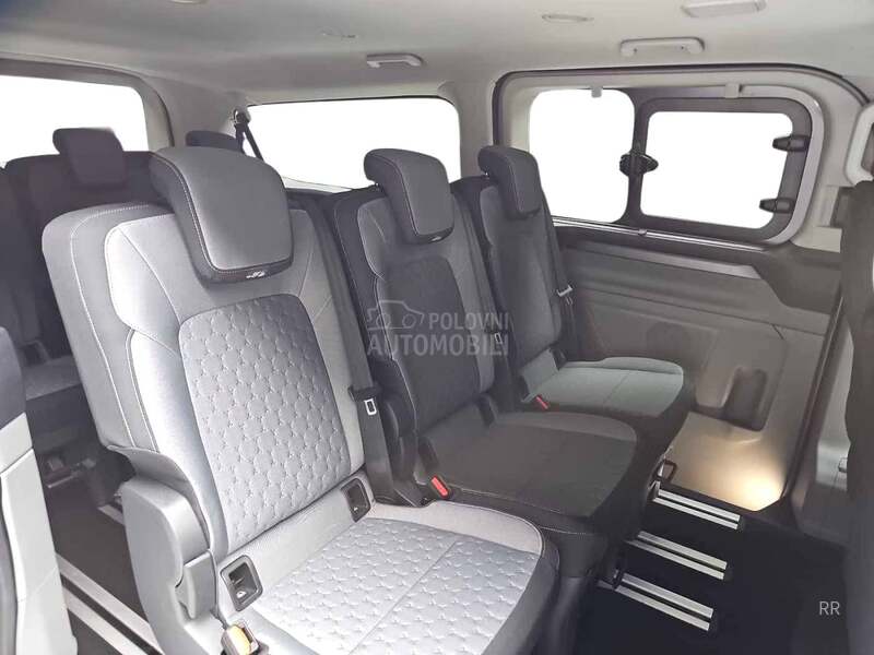 Ford Tourneo Custom 2.0TDCI L2 TITANIUM