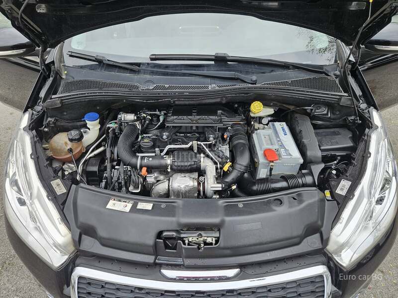 Peugeot 208 N A V I  L E D