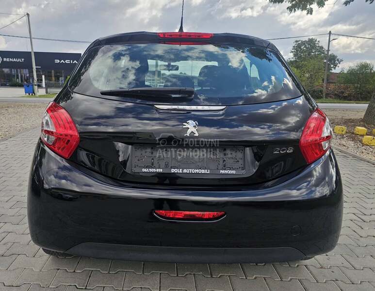 Peugeot 208 