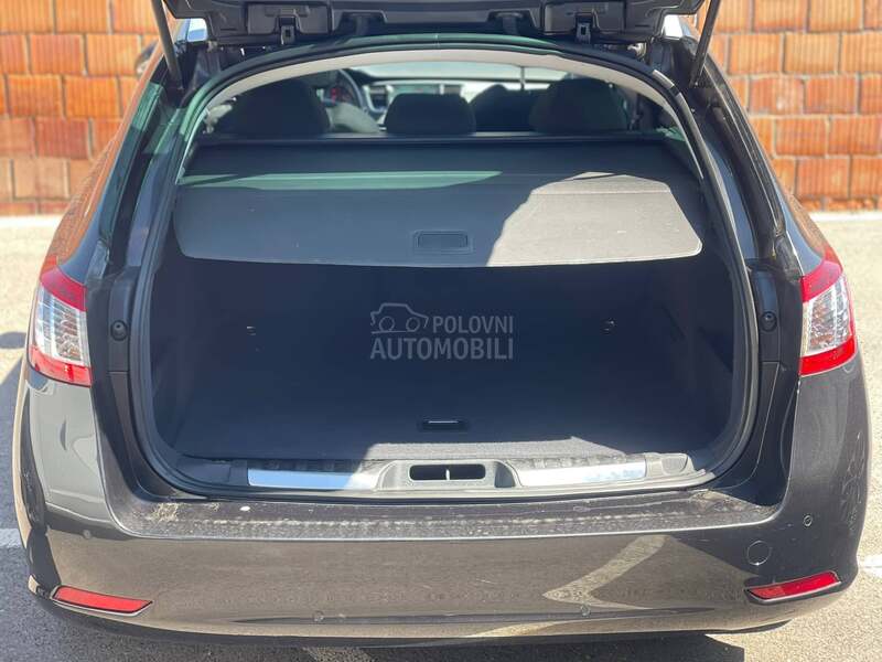 Peugeot 508 P A N O