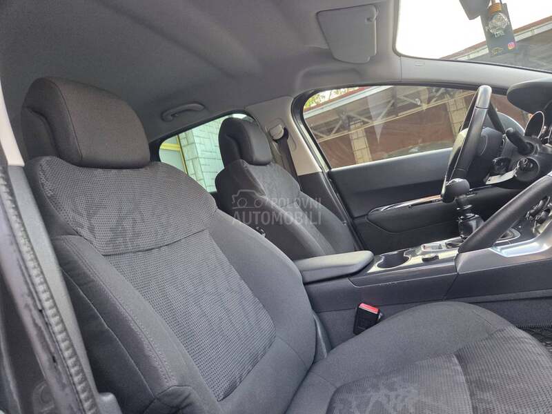 Peugeot 3008 1.6HDI/STYLE/