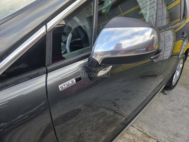 Peugeot 3008 1.6HDI/STYLE/