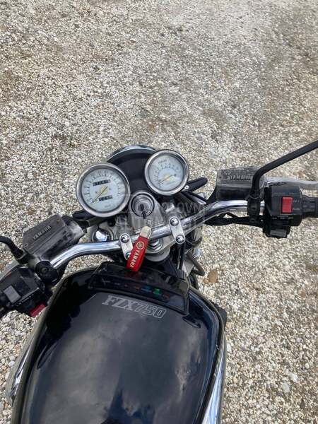 Yamaha Fzx 750