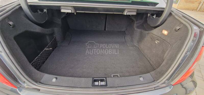Mercedes Benz C 200 BlueEfficiency NOOV